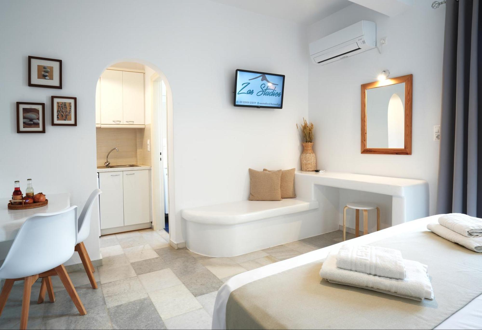 Zas Studios Naxos City Экстерьер фото